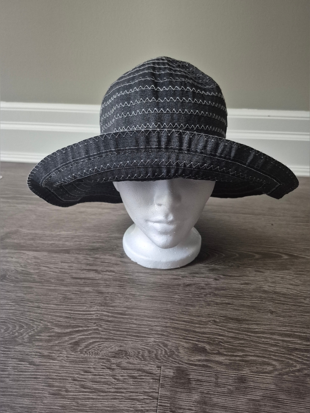 Joe Fresh Gray Blue Sun Hat Wood Detail. Flexible Brim